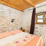 Holiday home House Stone Curlew 1 Lisane Tinjske