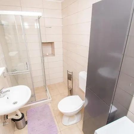 House Stone Curlew 1 *