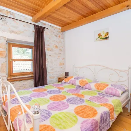 House Stone Curlew 1 Dom wakacyjny Lisane Tinjske