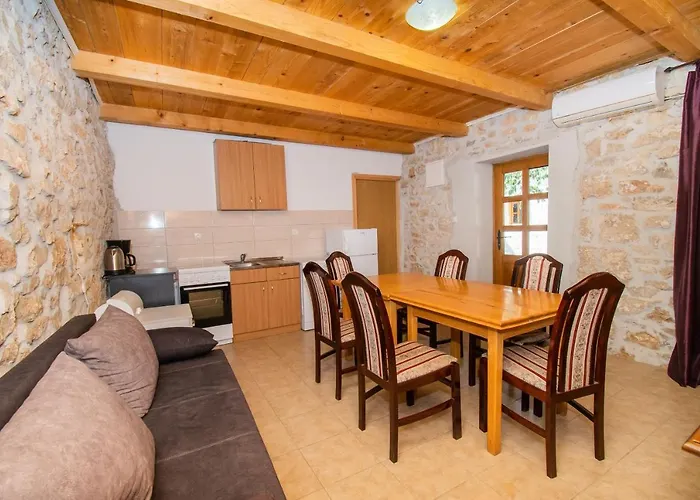 Vikendica House Stone Curlew 1 *