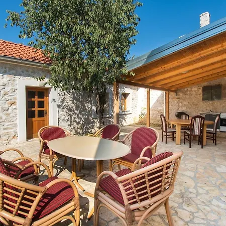 Holiday home House Stone Curlew 1 *