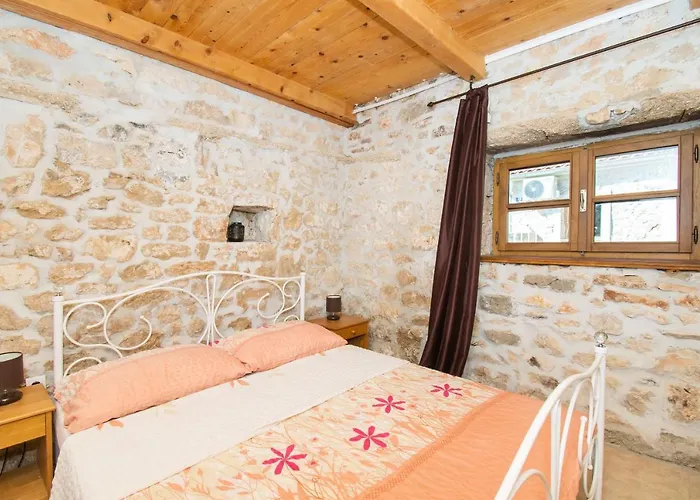 Дом отдыха House Stone Curlew 1 Lisane Tinjske